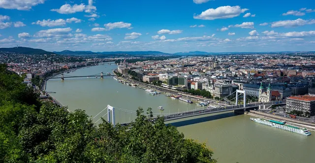 Budapeşte